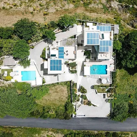 Anna Boutique Villa *
